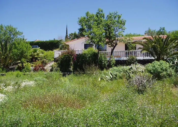 Casitas Vista Valle Bajo